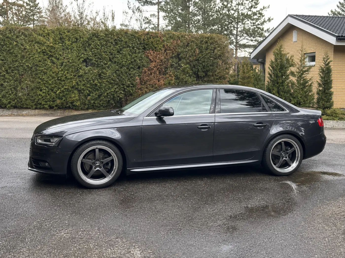 AI-generated view of a 2013 Audi A4 with Borbet DB8GT wheels
