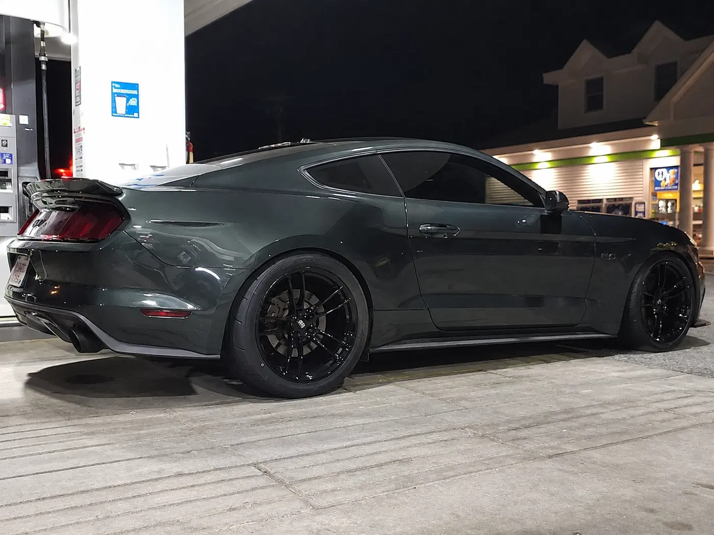 AI-generated view of a 2015 Ford Mustang GT with P51 N/A wheels