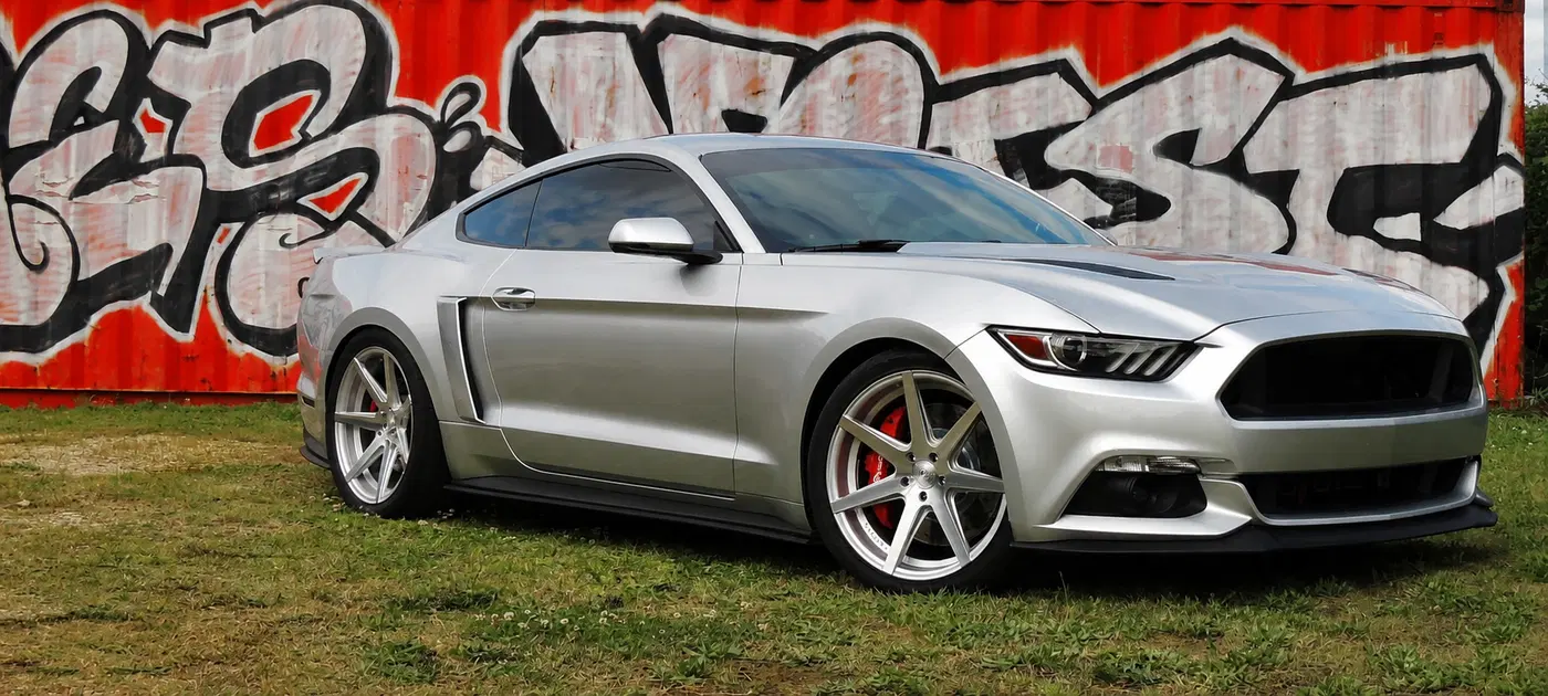 AI-generated view of a 2015 Ford Mustang GT Premium Performance Pack with Rohanna RC7 wheels