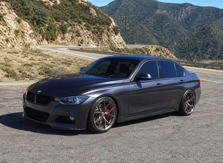 AI-generated view of a 2018 BMW 340i with KlassenID M52R wheels