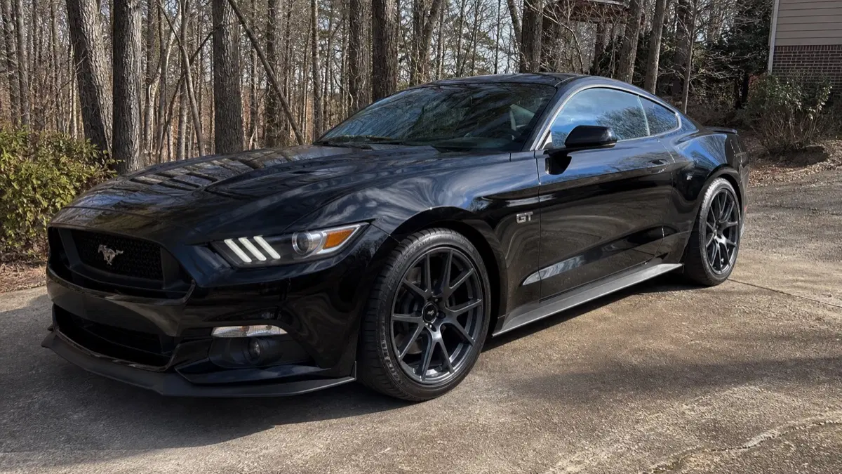AI-generated view of a 2018 Ford Mustang GT Premium with SVE PP2 wheels