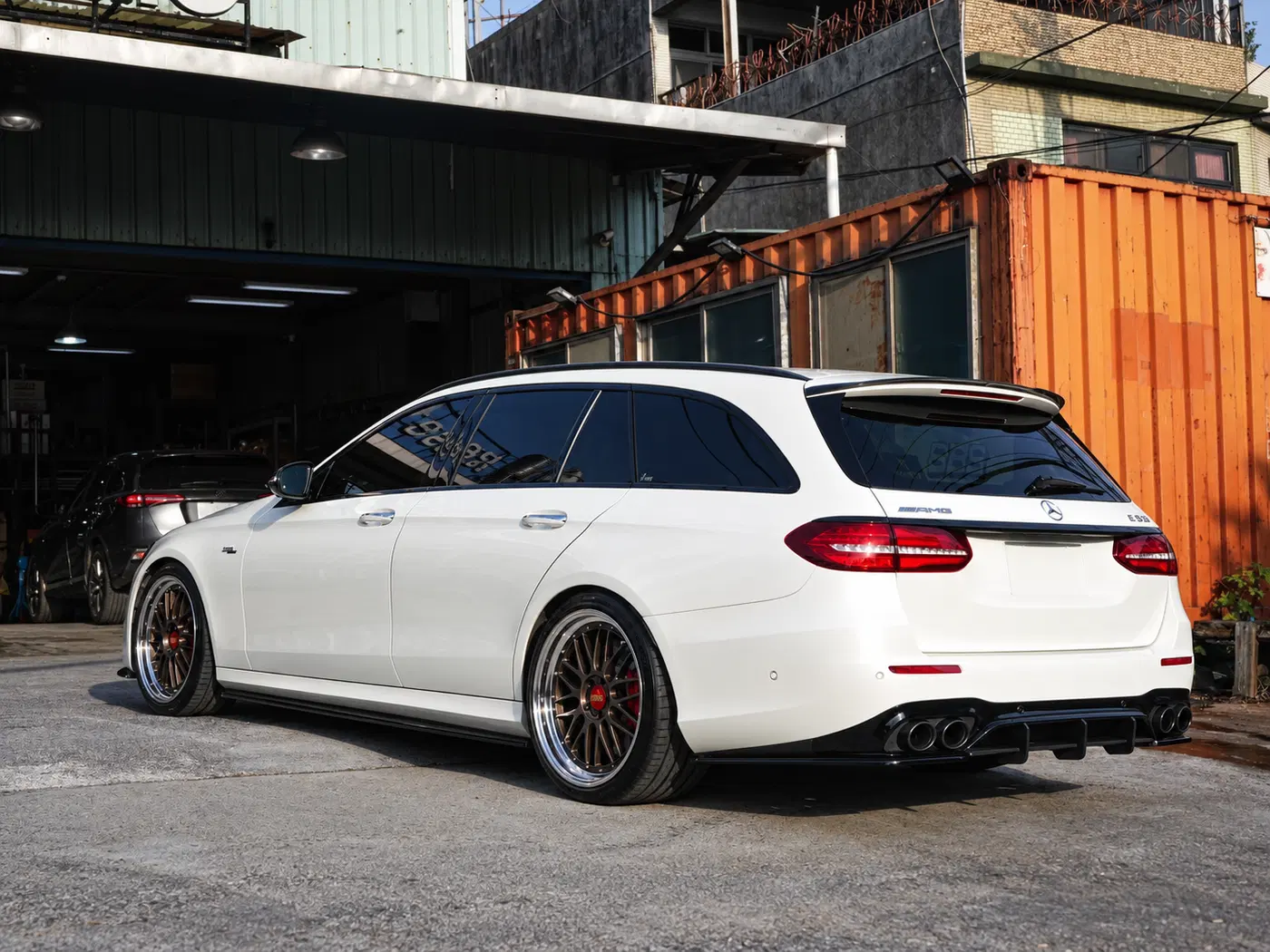 AI-generated view of a 2019 Mercedes-Benz E53 AMG Estate with BBS LM MBZ-BKBD wheels