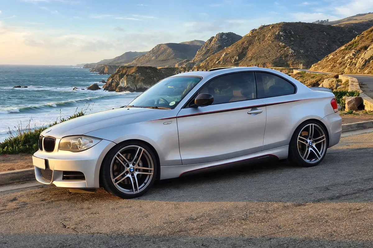 AI-generated view of a 2010 BMW 135i with BMW Style 313 wheels