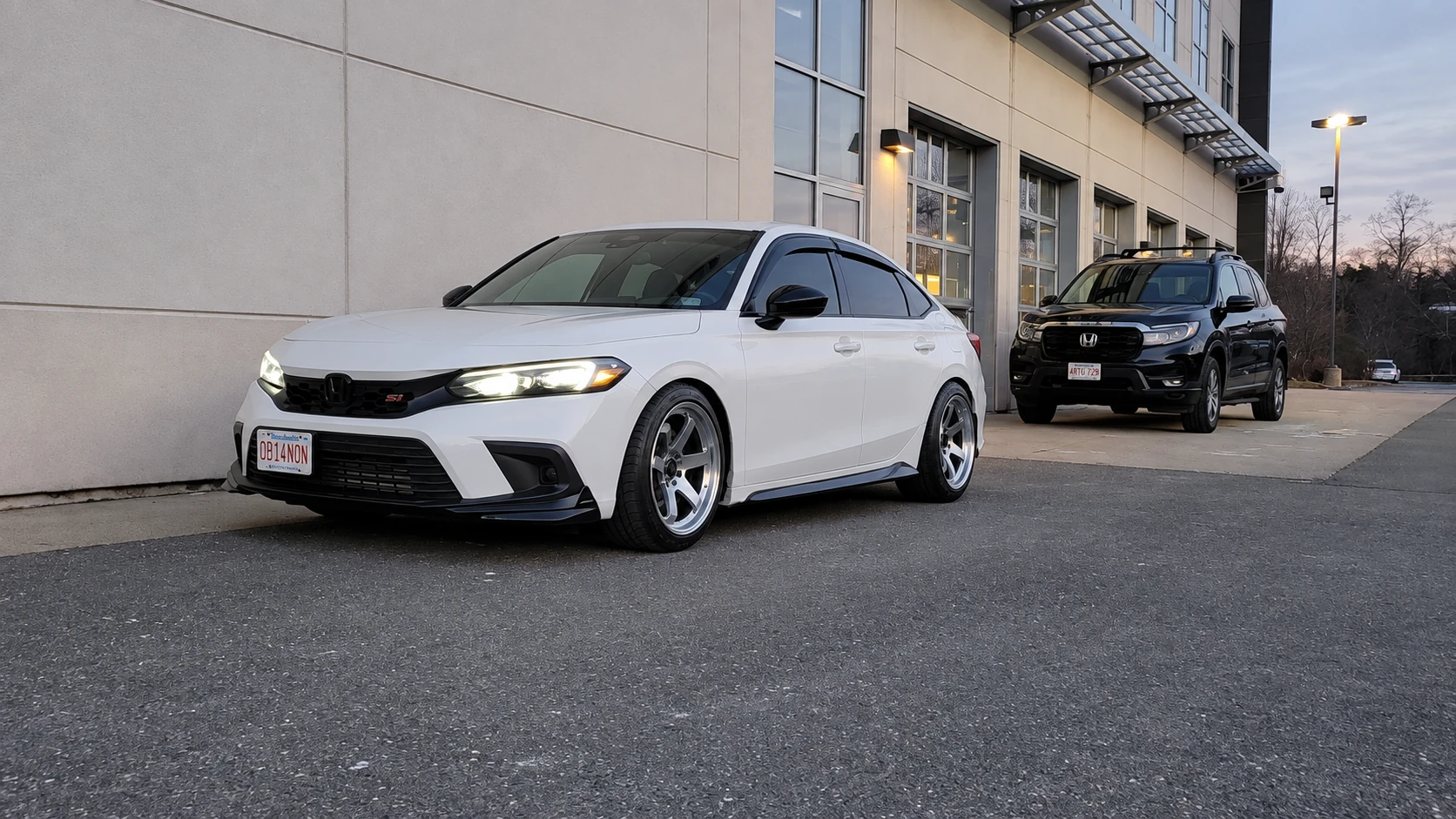 AI-generated view of a 2022 Honda Civic Si with Avid.1 AV-06 wheels