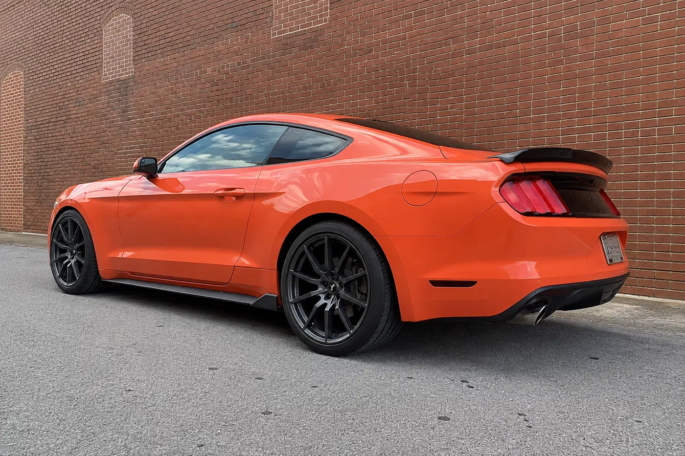 AI-generated view of a 2016 Ford Mustang V6 with SVE S350 wheels