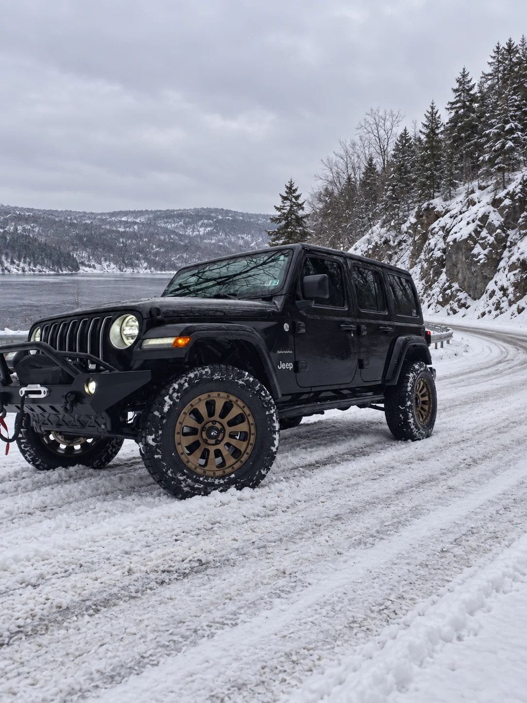 AI-generated view of a 2021 Jeep Wrangler Unlimited with Fuel Tactic wheels