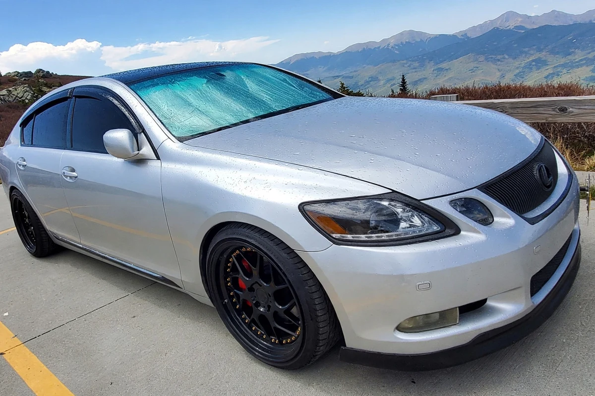 AI-generated view of a 2006 Lexus GS430 with Aodhan DS01 wheels