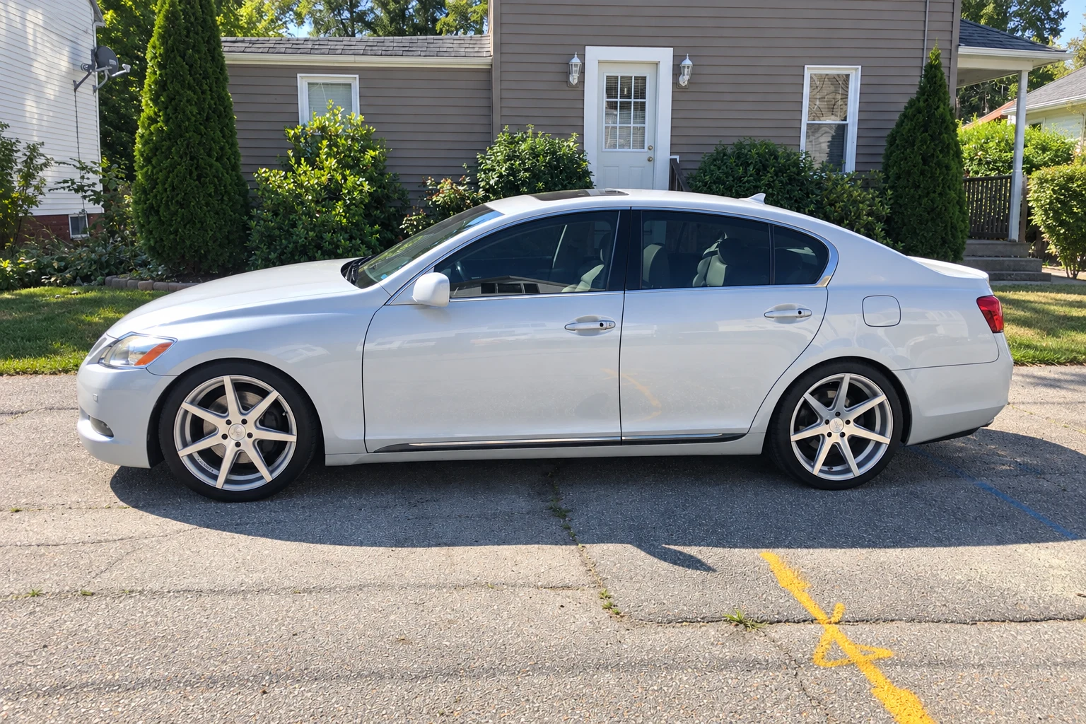 AI-generated view of a 2007 Lexus GS350 AWD with Rohana N/A wheels
