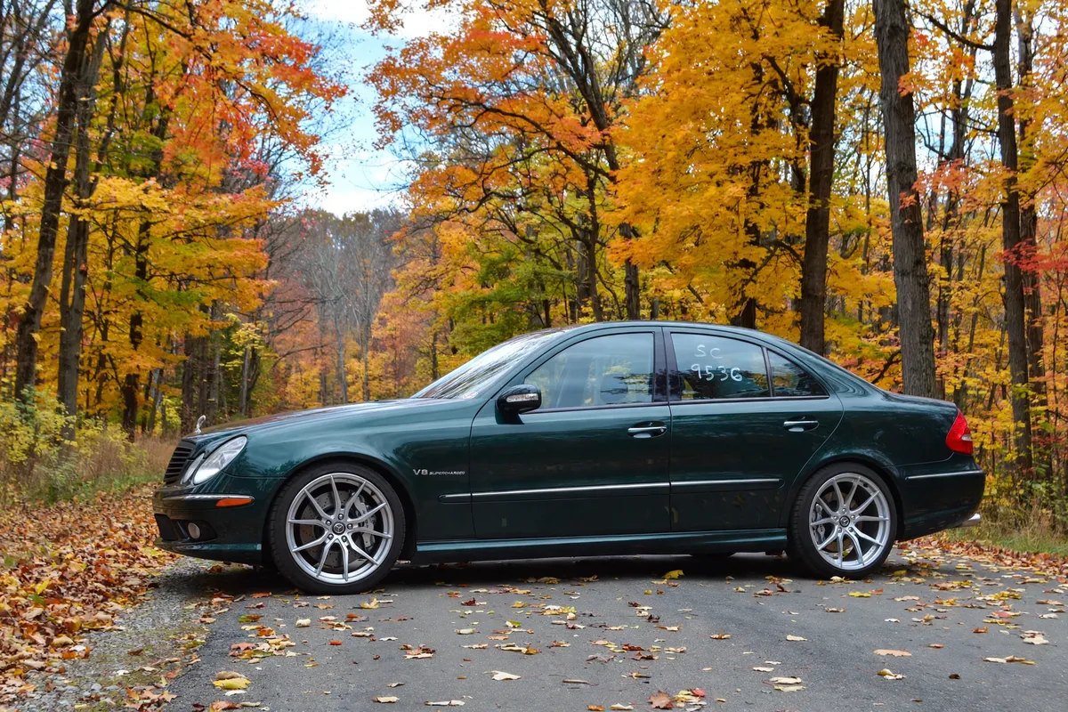 AI-generated view of a 2004 Mercedes-Benz E55 AMG with Advanti Racing Hybris wheels