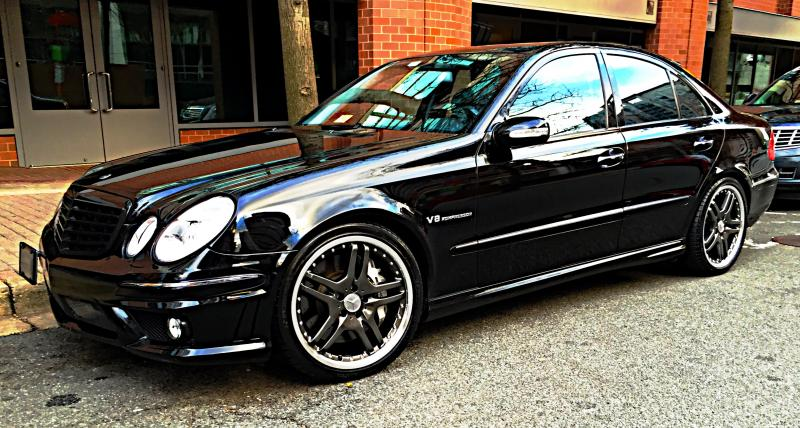 AI-generated view of a 2006 Mercedes-Benz E55 AMG Sedan with Mercedes-Benz Replica S65 AMG wheels