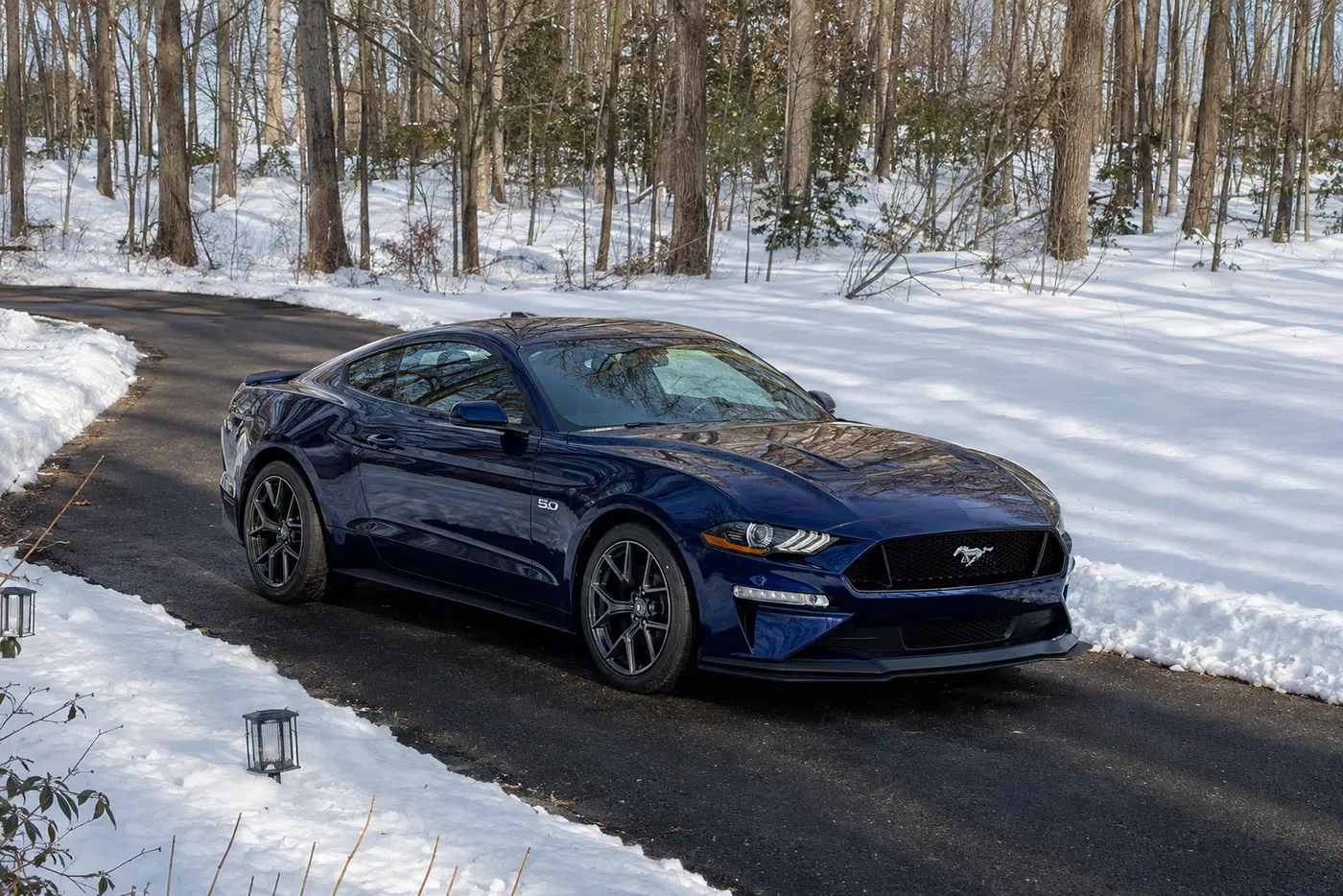 AI-generated view of a 2020 Ford Mustang GT 6spd base with SVE SP2 wheels