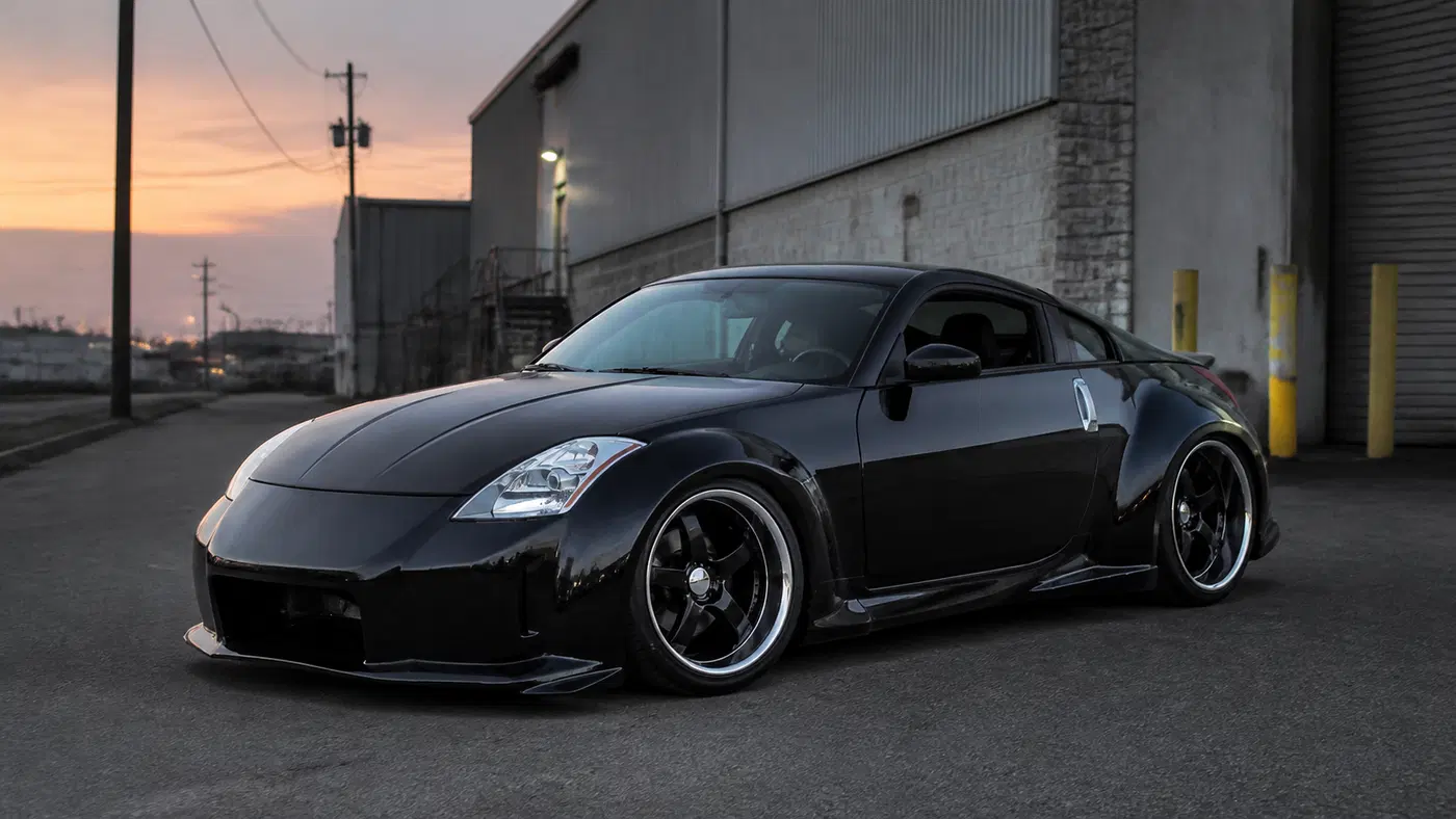 AI-generated view of a 2004 Nissan 350Z Enthusiast with Boss N/A wheels