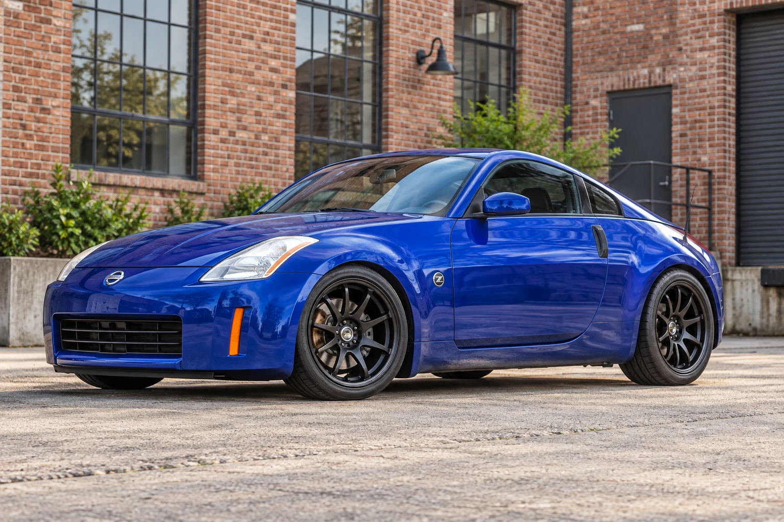 AI-generated view of 2005 Nissan 350Z on MB Wheels Battle