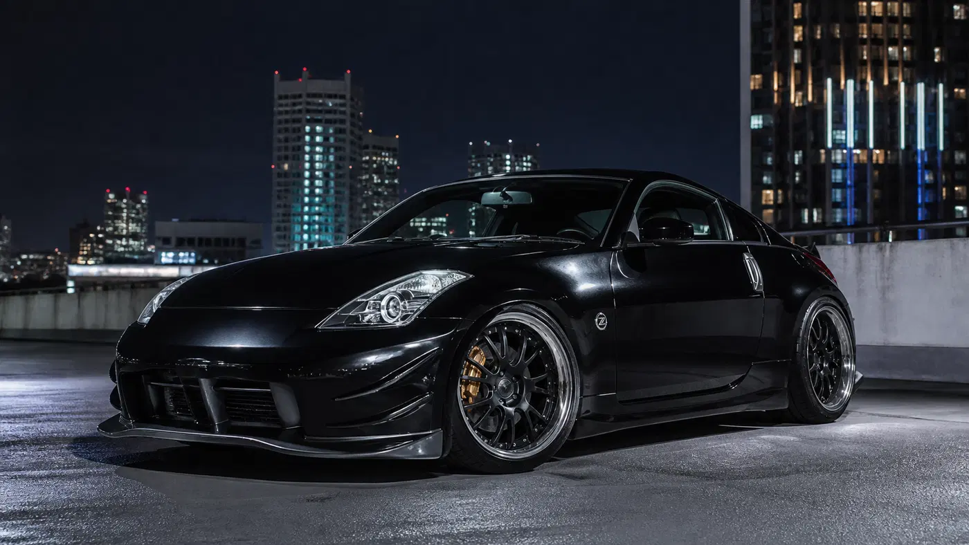 AI-generated view of a 2007 Nissan 350Z Nismo #582 with Work Gnosis GS4 wheels