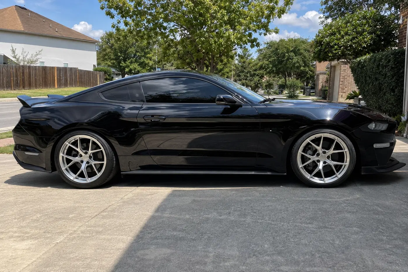 AI-generated view of a 2020 Ford Mustang GT with MRR FS06 wheels