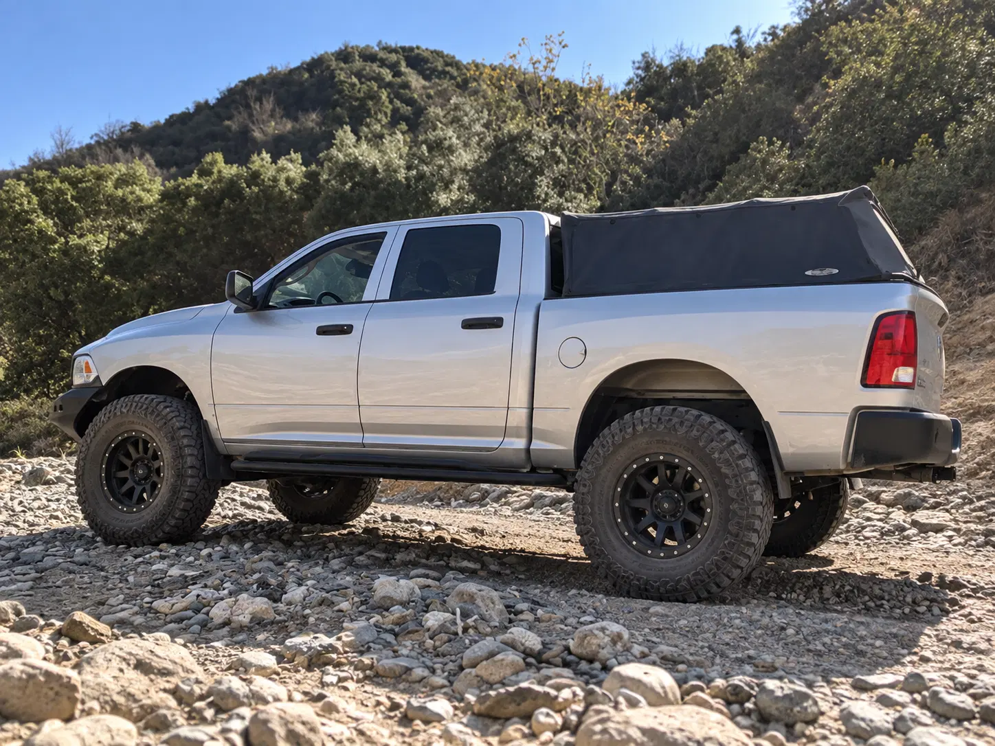 AI-generated view of a 2014 Dodge Ram 1500 with Raceline Clutch wheels