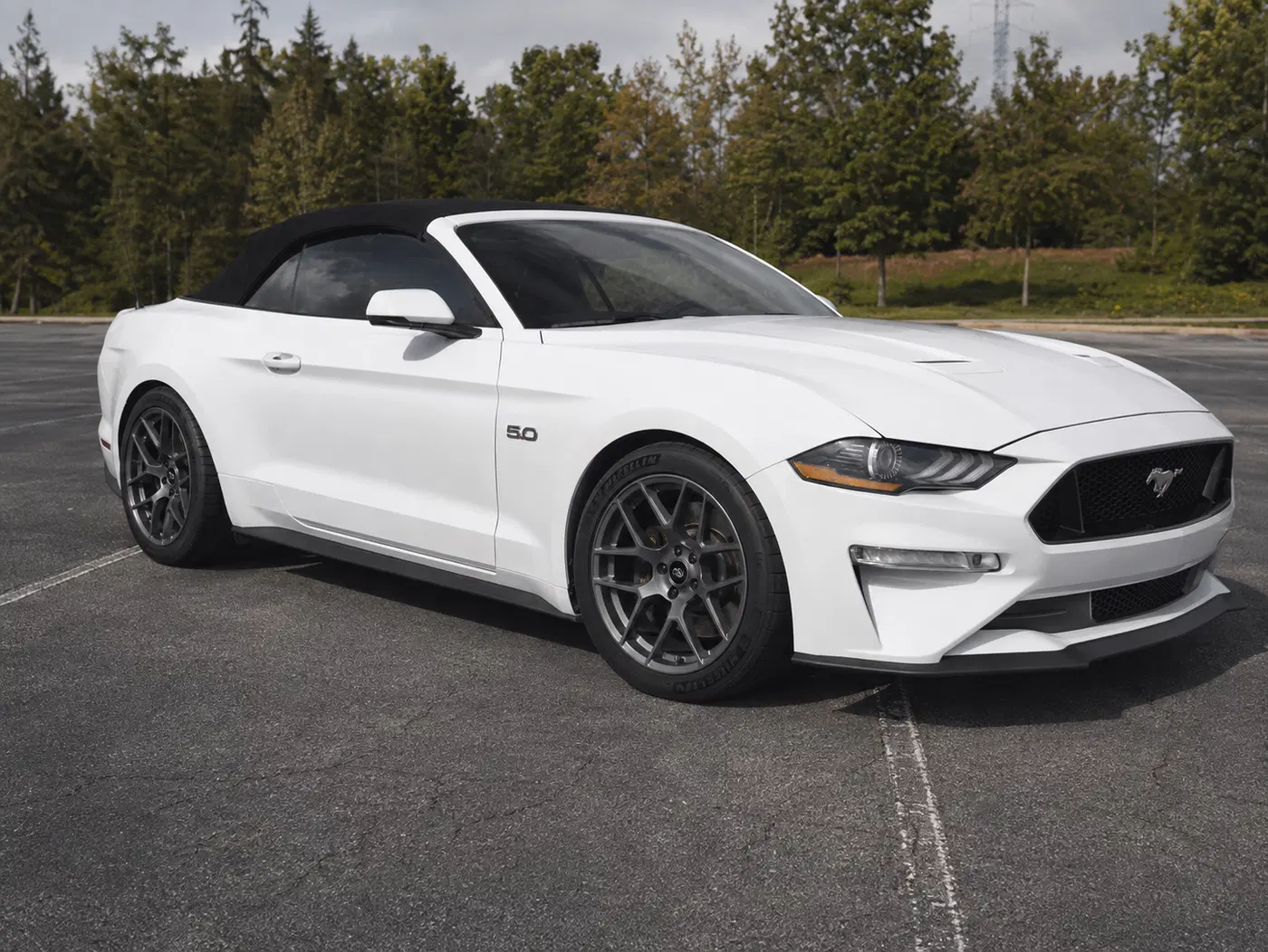 AI-generated view of a 2019 Ford Mustang GT Convertible PP1 with RTR Tech 7 wheels
