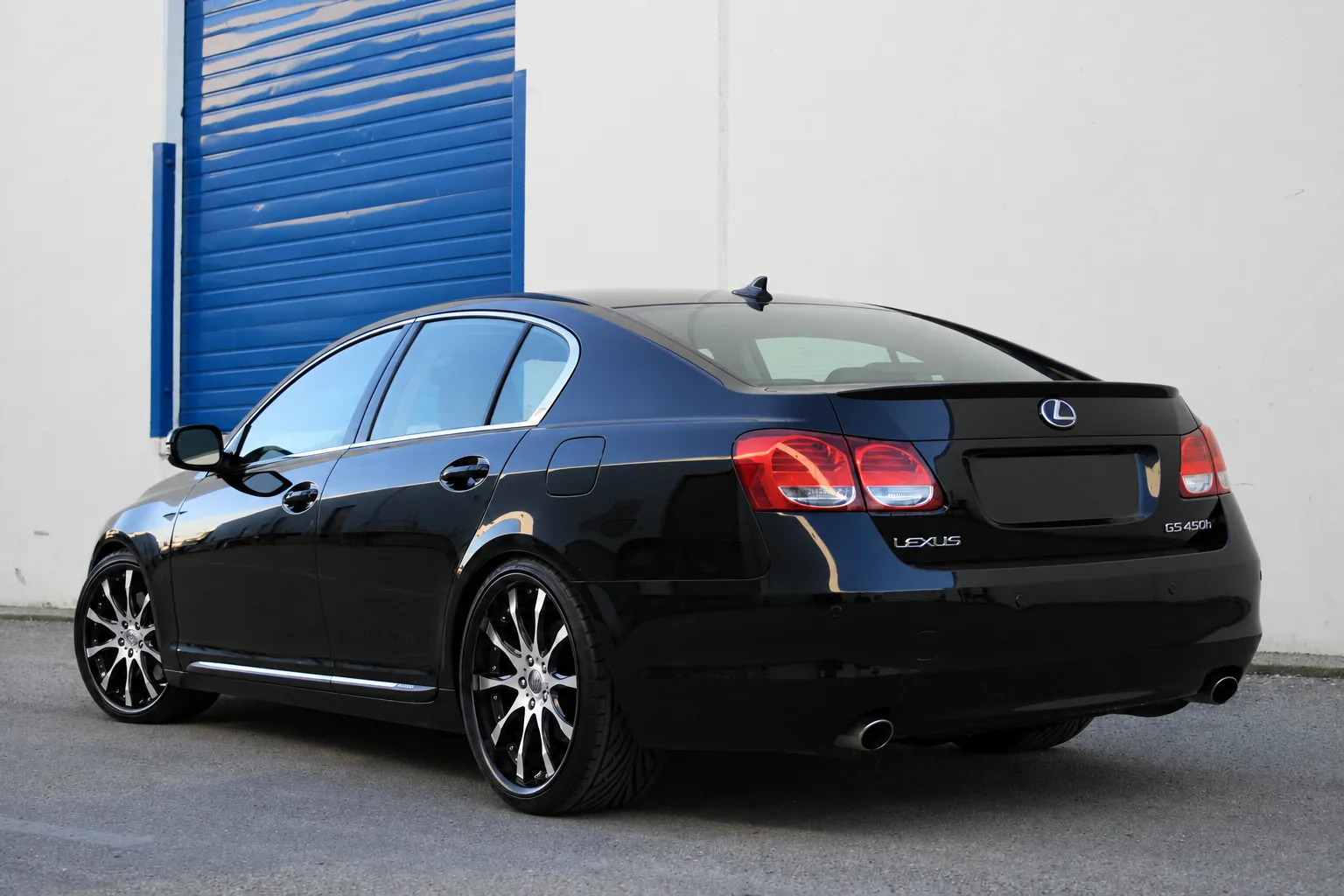 AI-generated view of a 2008 Lexus GS450h with Work Schwert SC2 wheels