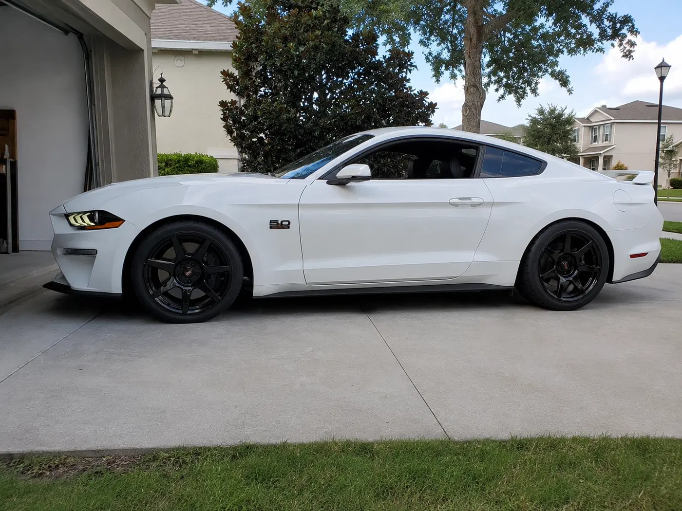AI-generated view of a 2019 Ford Mustang GT Premium PP1 with SVE 350R wheels