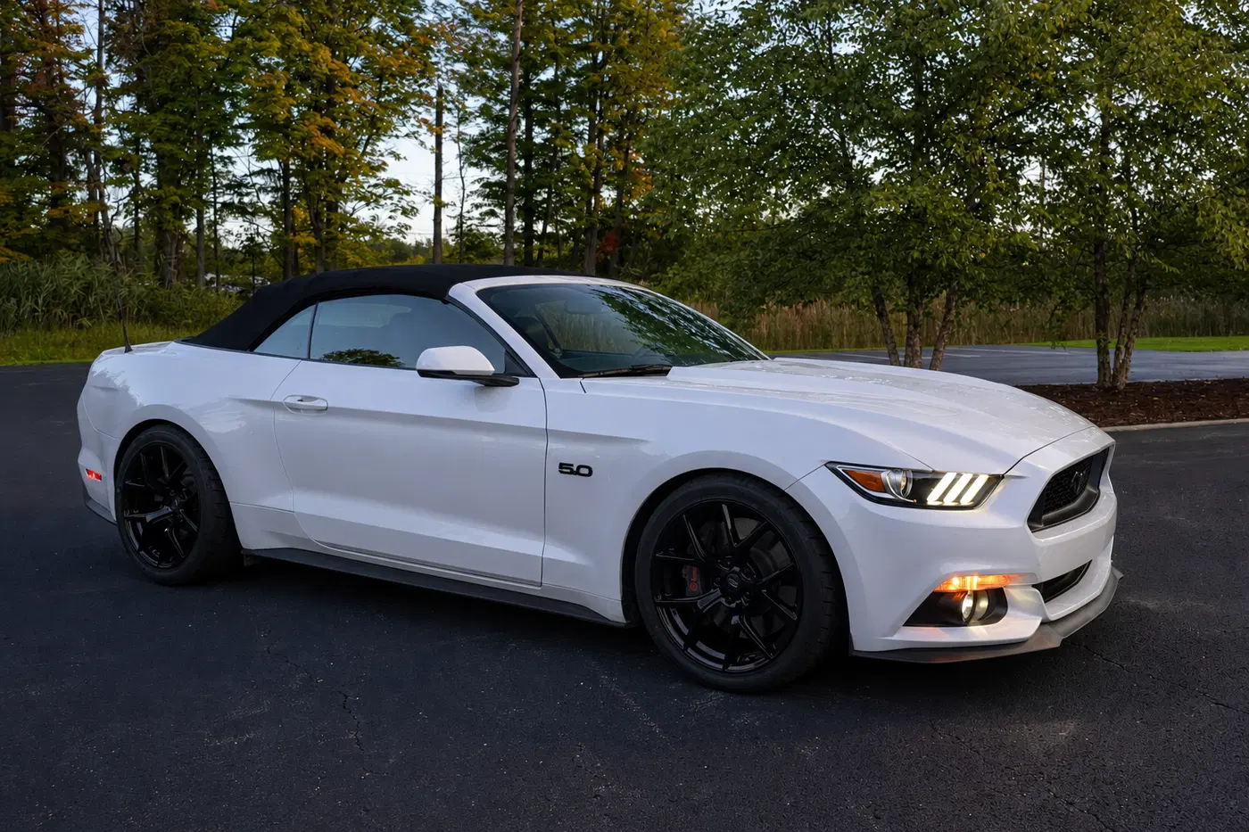 AI-generated view of a 2017 Ford Mustang GT PP Convertible with SVE SP2 wheels